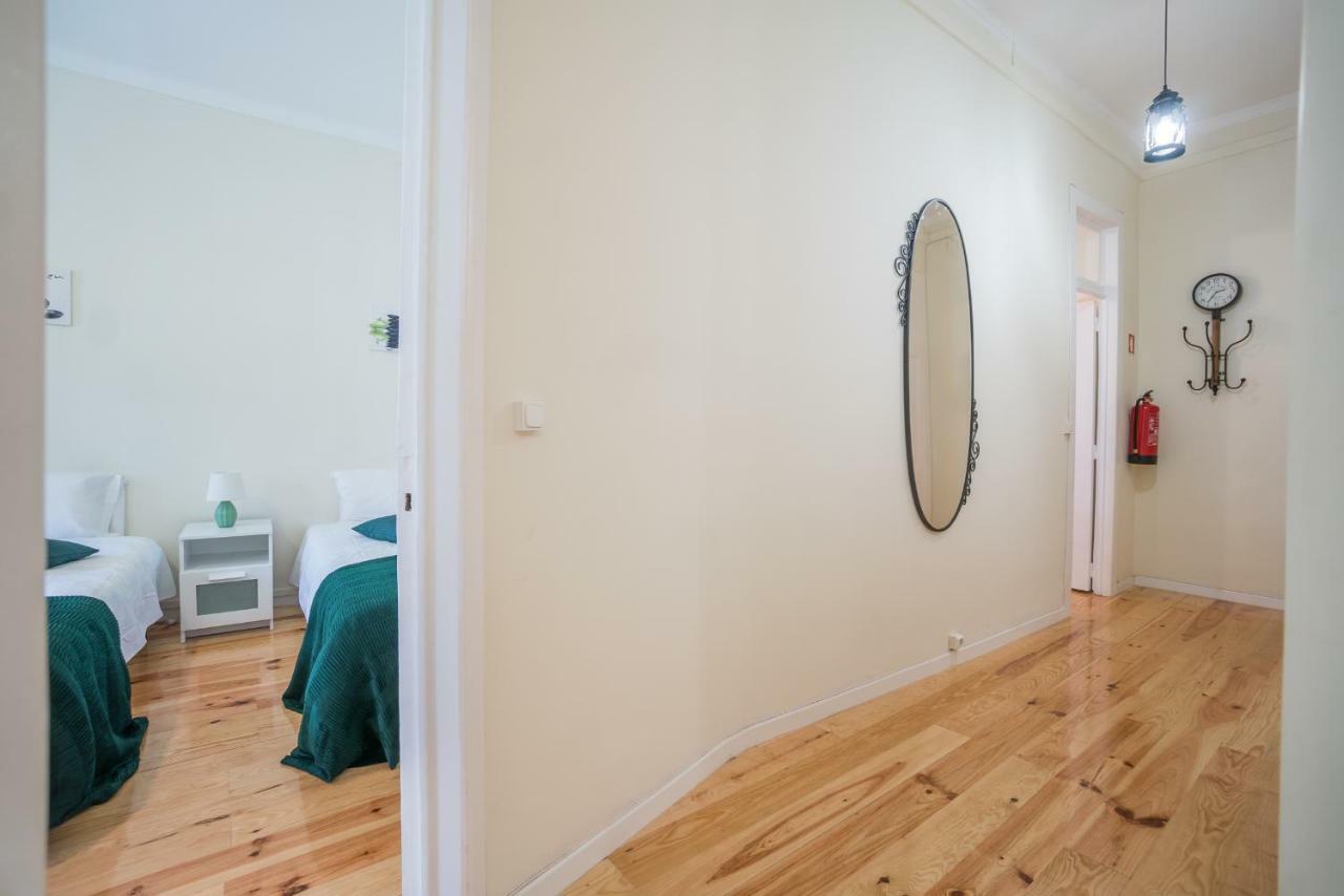 Mouraria 2 Bedroom Apartment Lisbon Exterior photo