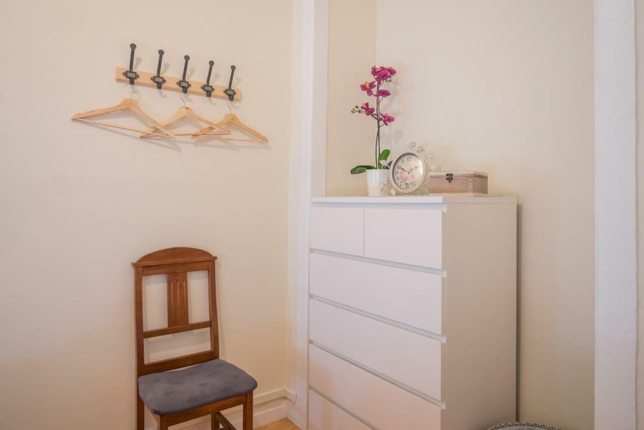 Mouraria 2 Bedroom Apartment Lisbon Exterior photo