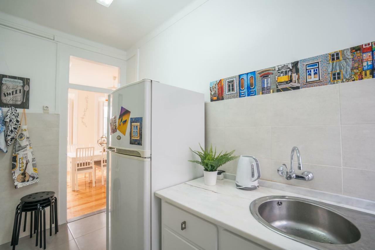 Mouraria 2 Bedroom Apartment Lisbon Exterior photo
