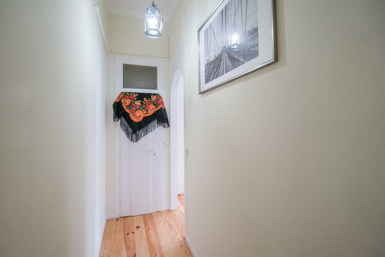 Mouraria 2 Bedroom Apartment Lisbon Exterior photo
